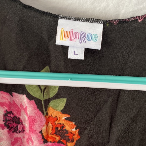 Lularoe Shirley Kimono black with floral print Size Large - Picture 3 of 6